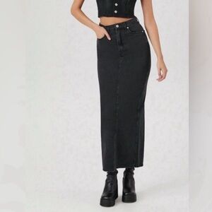 Belle Vere Black Denim Skirt Sz Sm‎